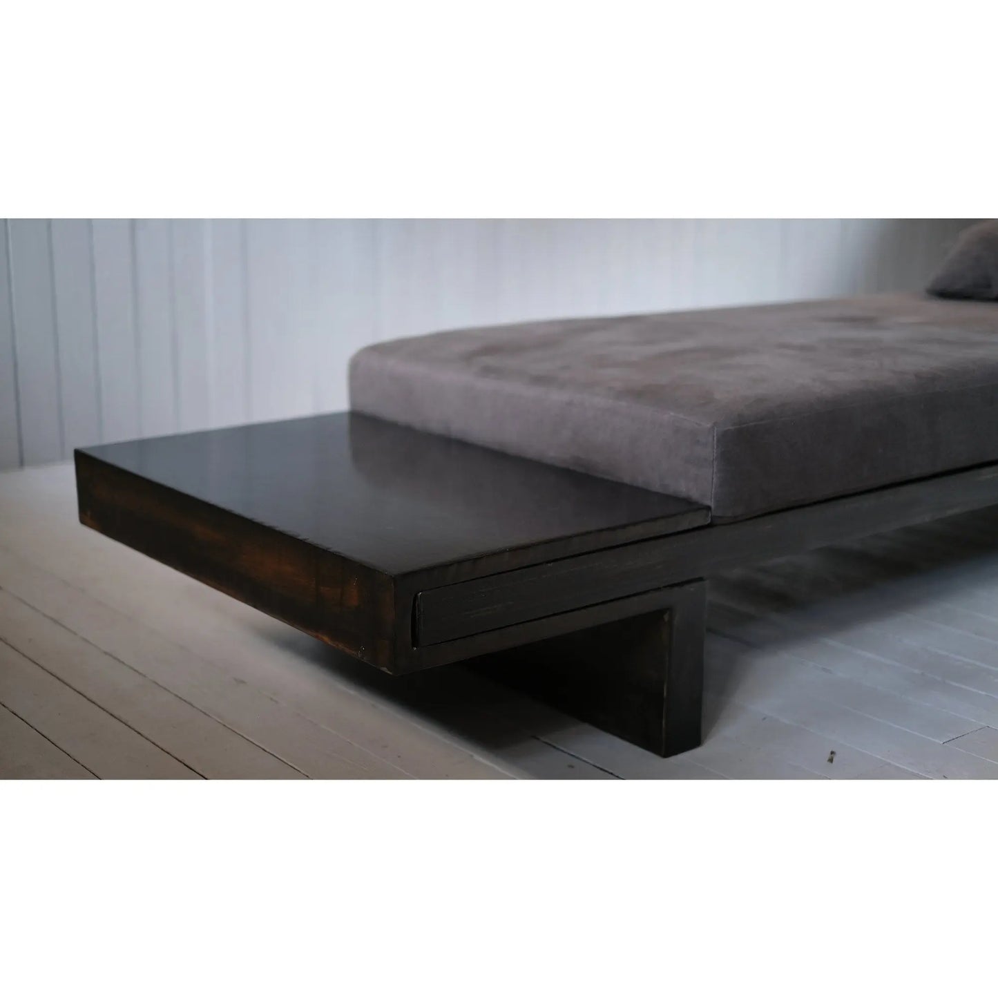 Daybed 052022 - JANGEORGe Interiors & Furniture