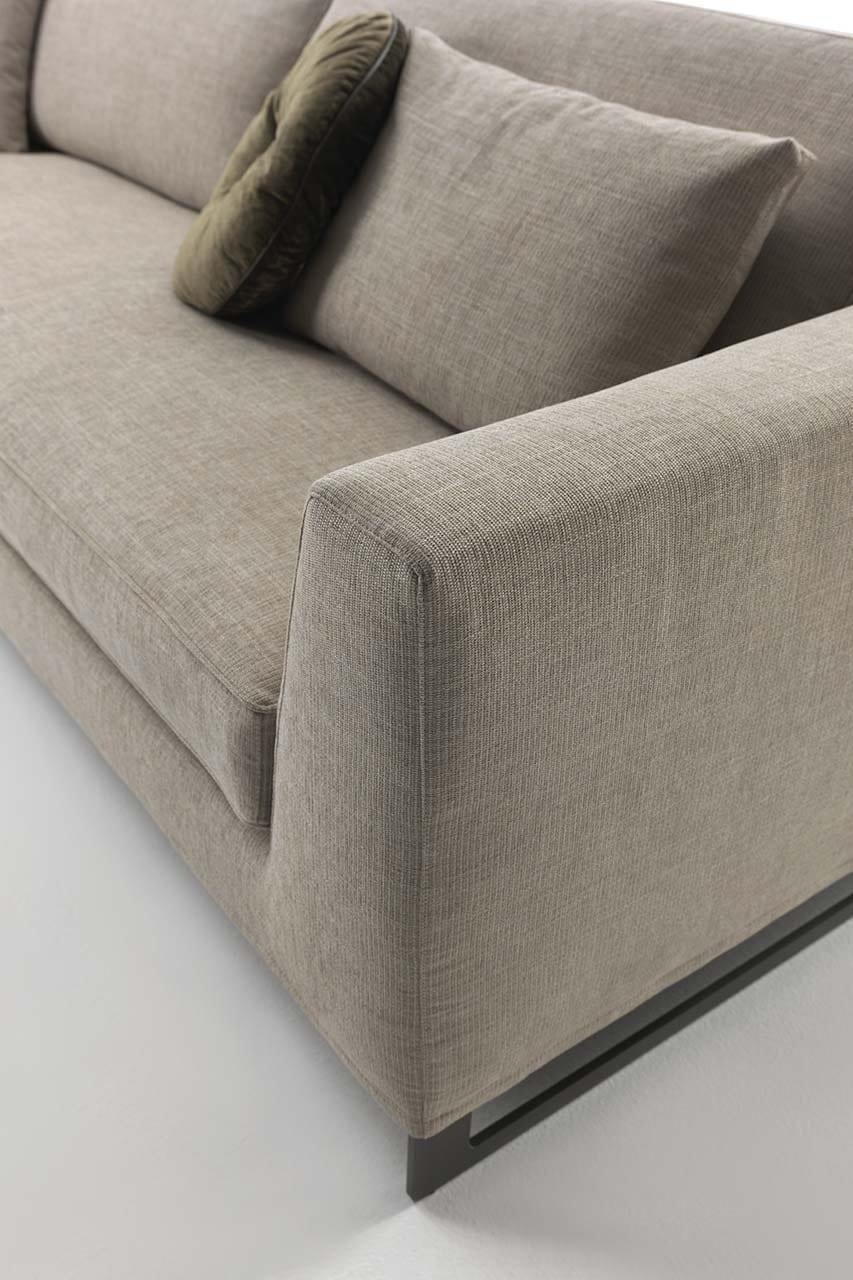 Davis Free - Sofa | Frigerio | JANGEORGe Interior Design