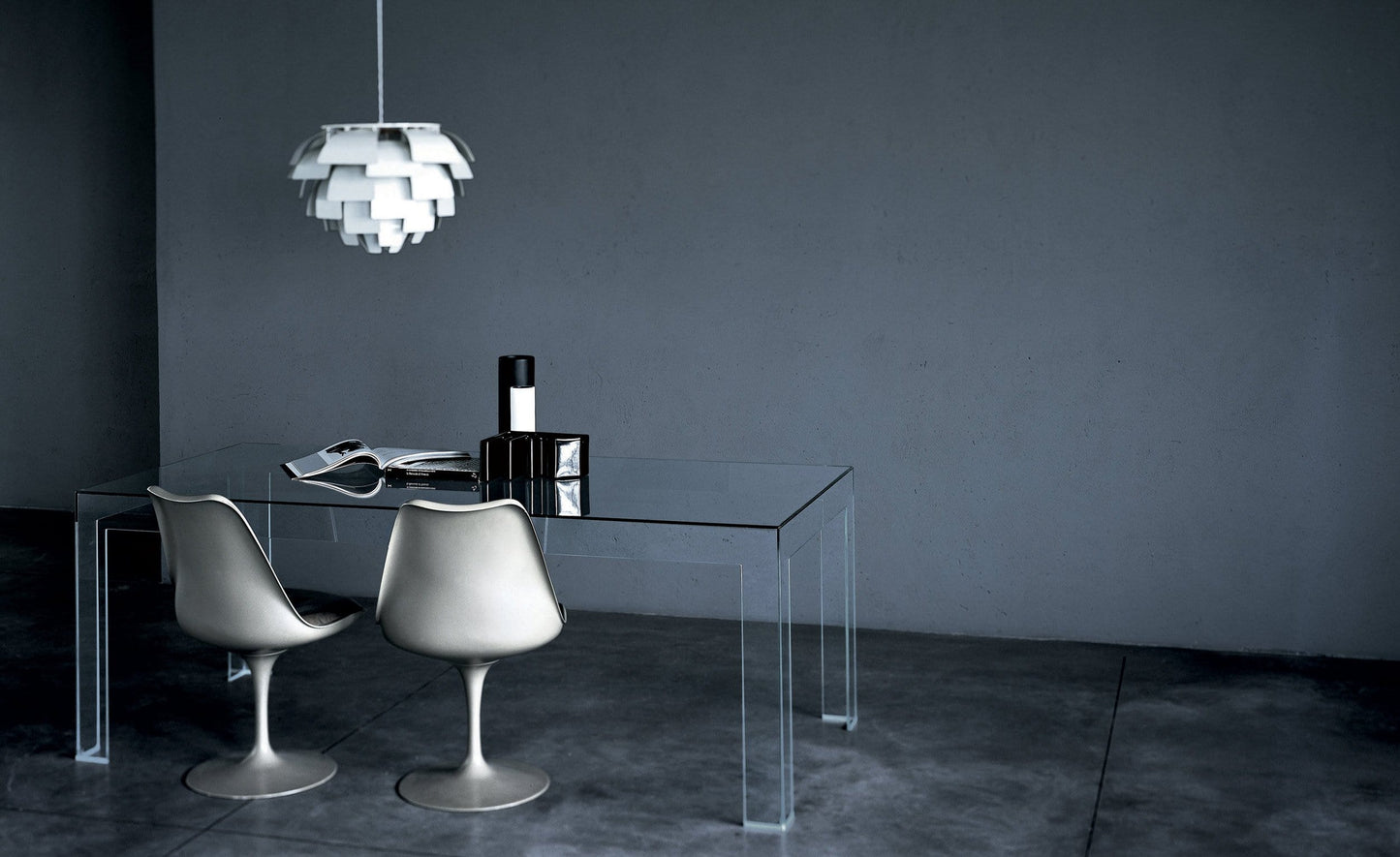 Atlantis Tavoli Alti Glass Dining Table | Glas Italia | JANGEORGe Interior Design