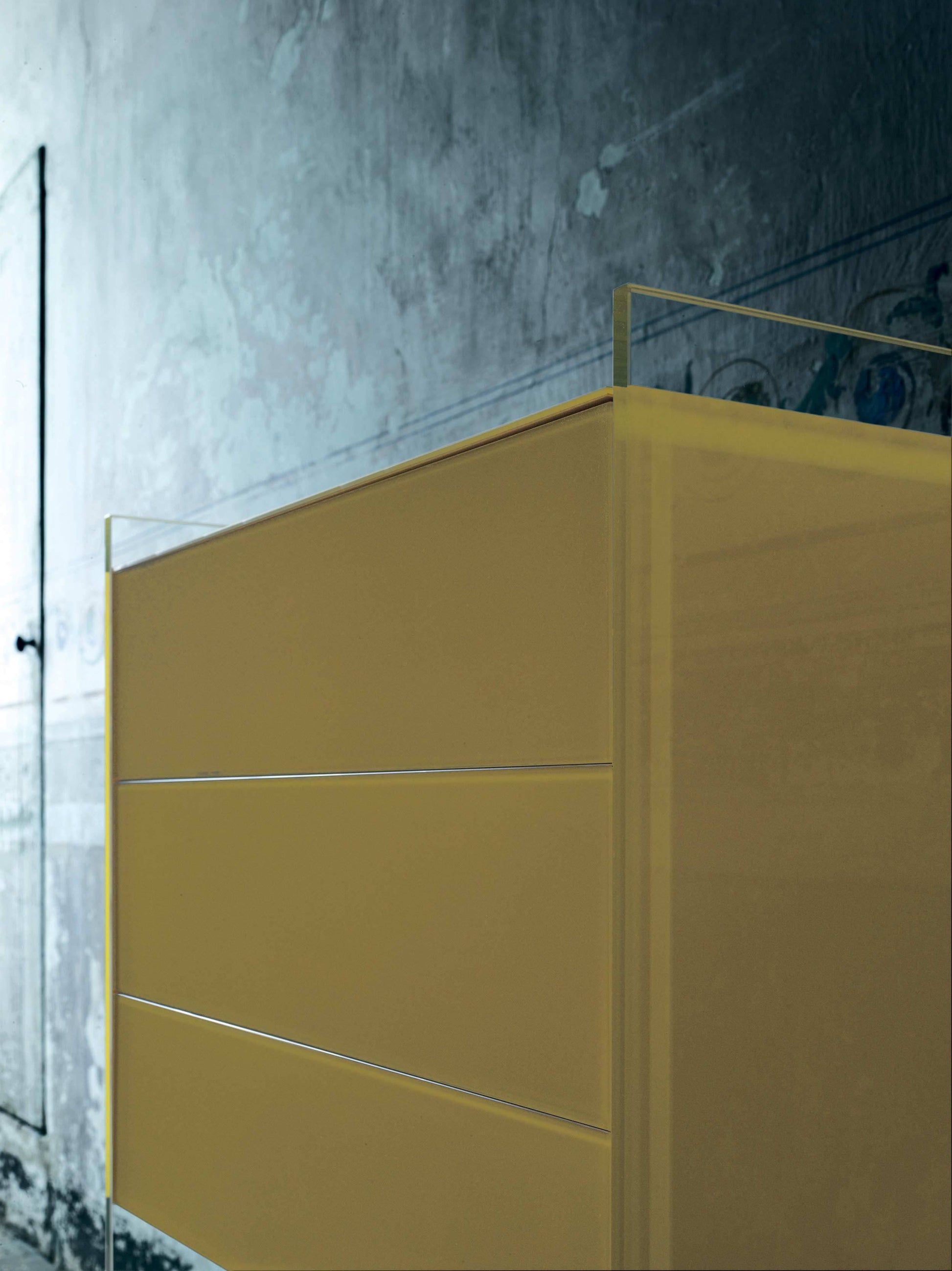 Float Chest of Drawers | Glas Italia | JANGEORGe Interior Design