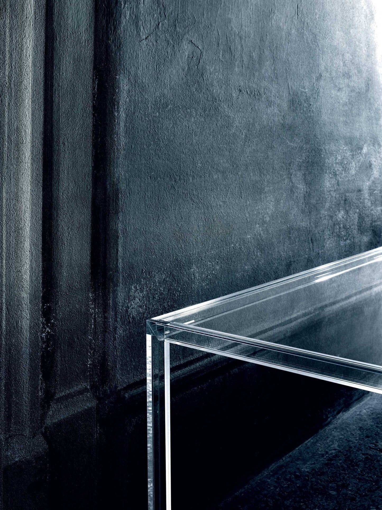 Luminous High Glass Table | Glas Italia | JANGEORGe Interior Design