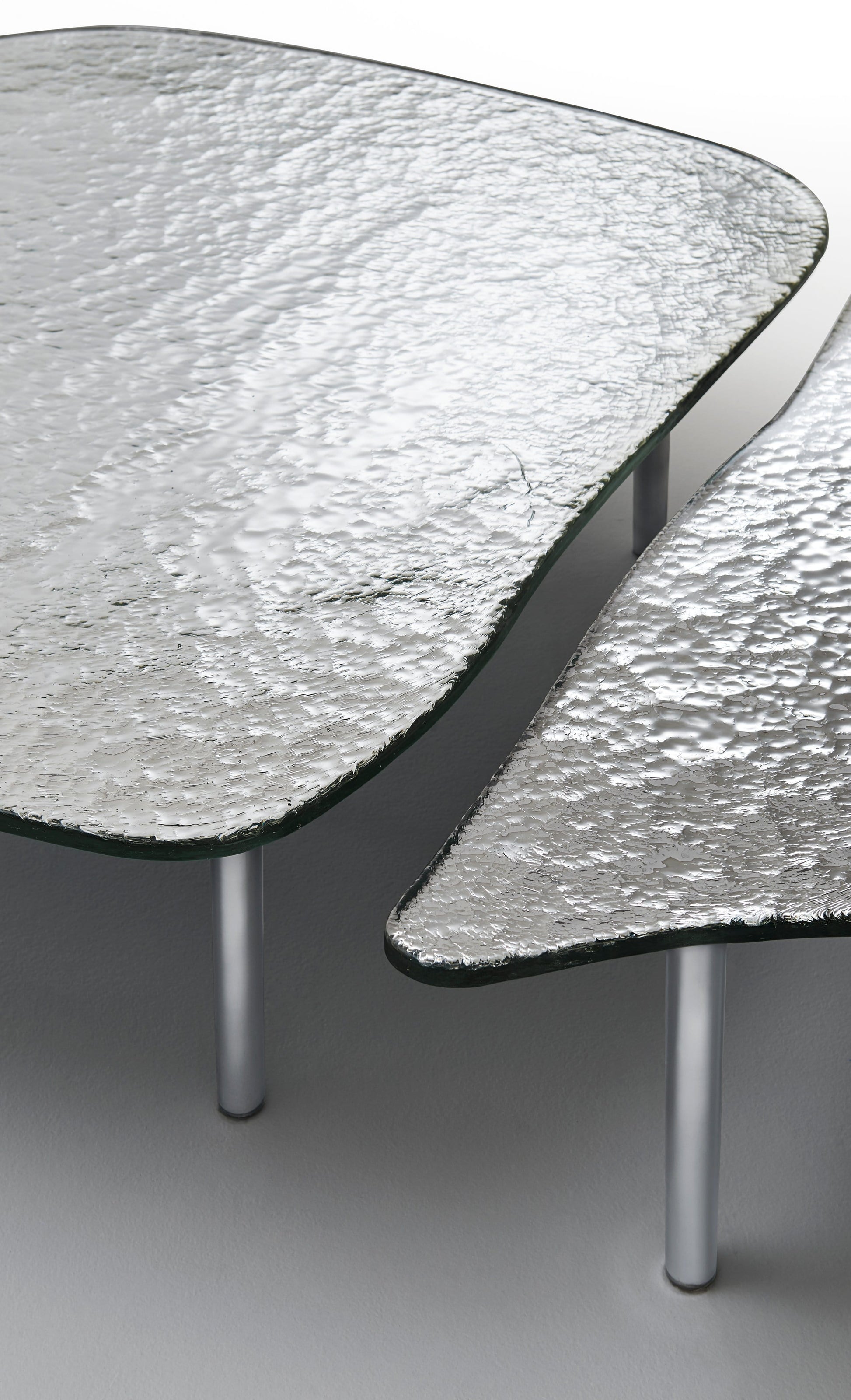 Specchio di Venere Glass Table | Glas Italia | JANGEORGe Interior Design