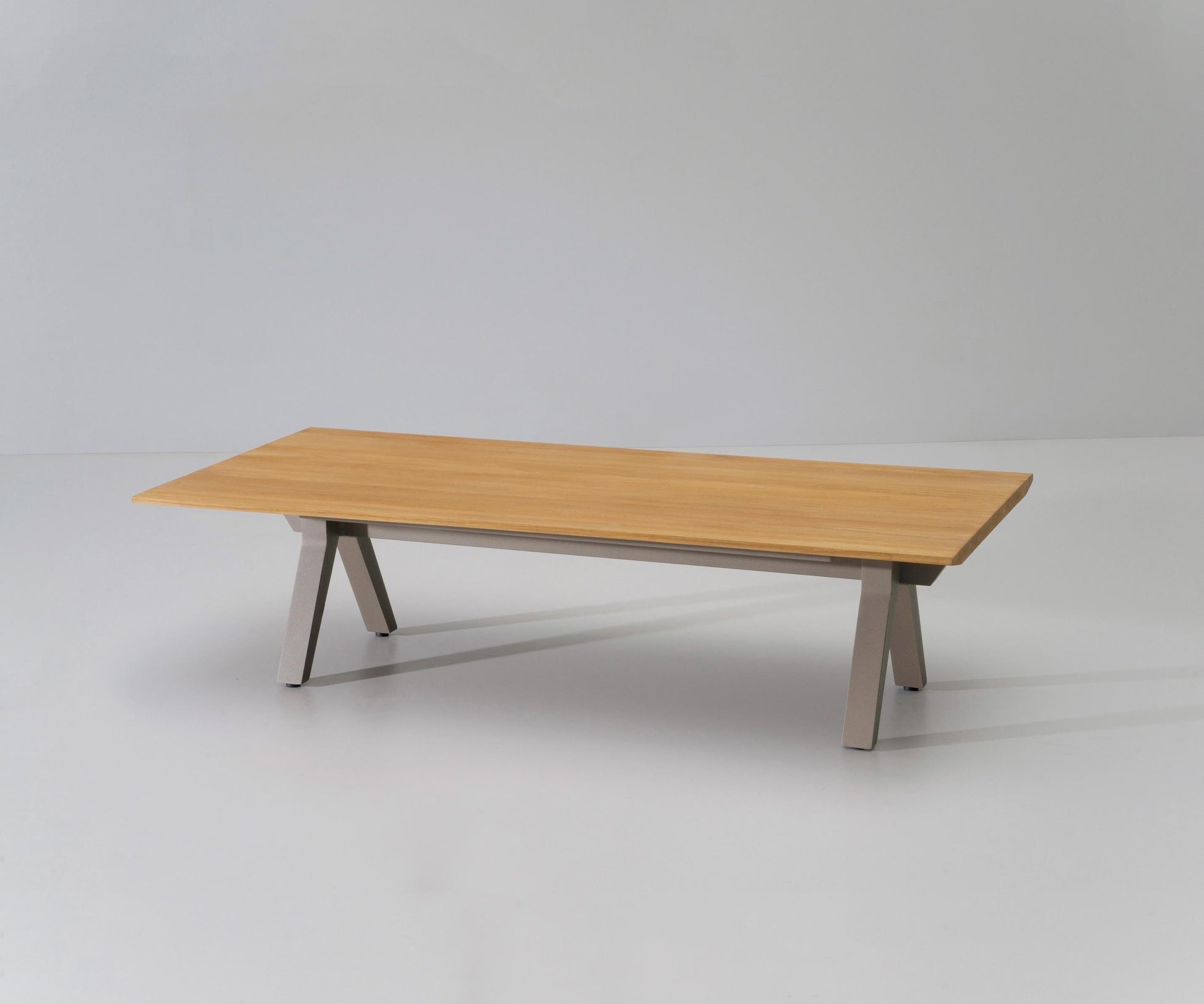 Vieques - Centre Table 140x63 | Kettal | JANGEORGe Interior Design