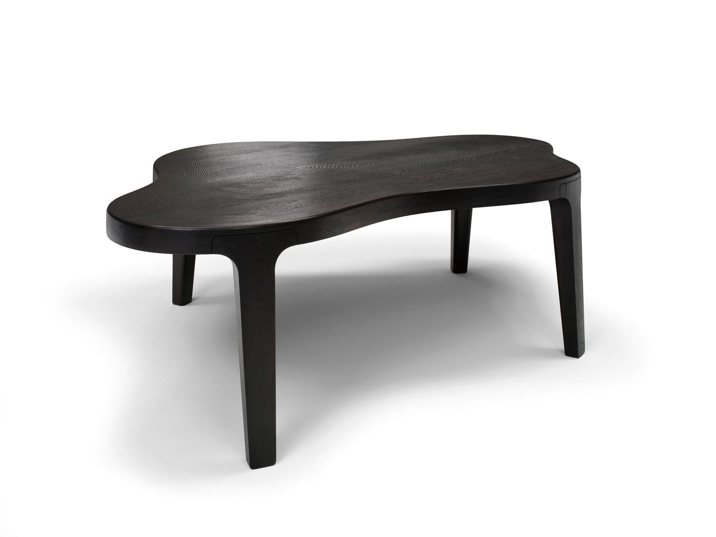 Isola - Table | Linteloo | JANGEORGe Interior Design