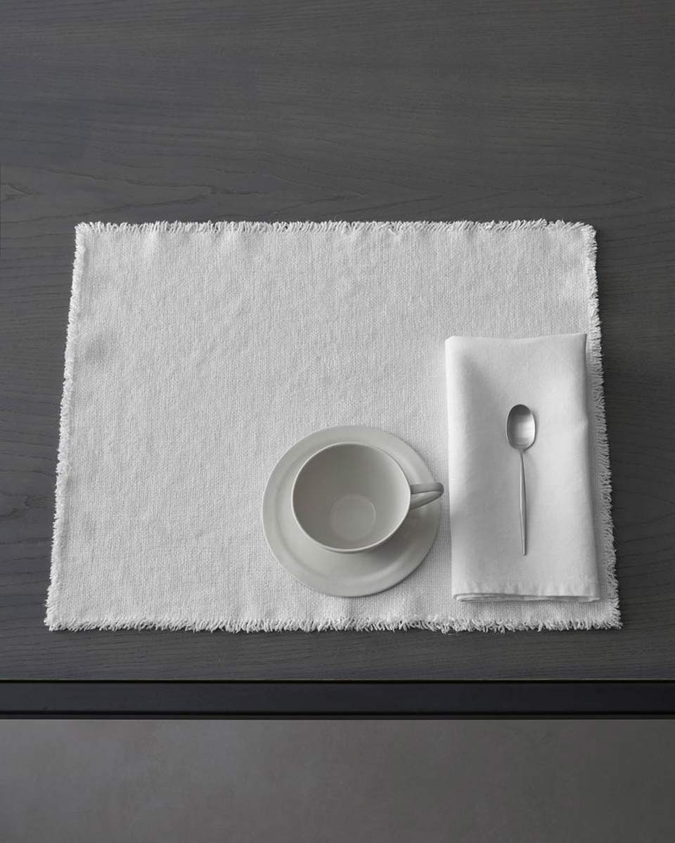 JANGEORGe Interiors & Furniture Society Limonta Maya Placemat Bianco